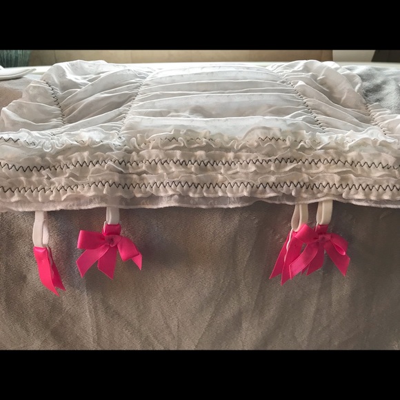 VS Sexy Little Things Lingerie - Picture 5 of 8